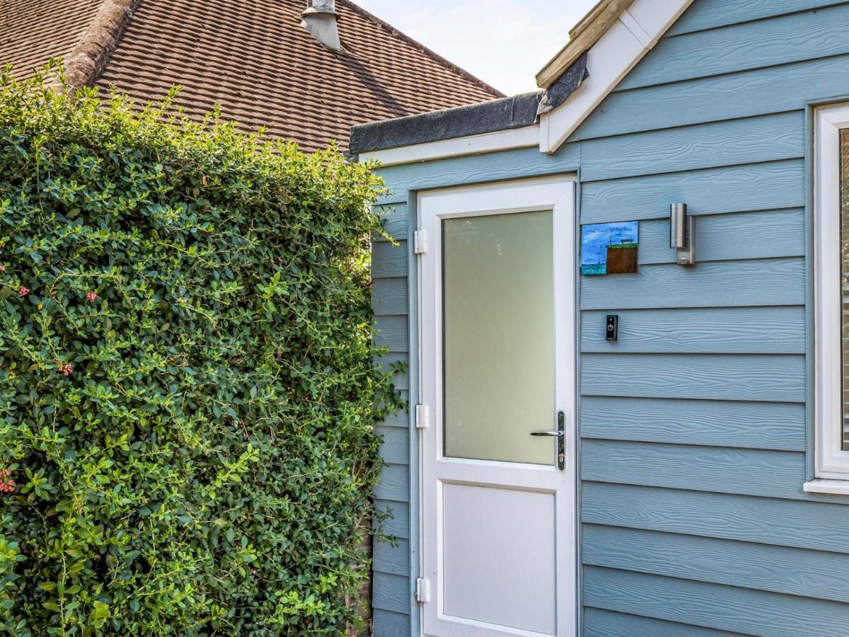 Pass The Keys Charming A Stones Throw From The Chichester